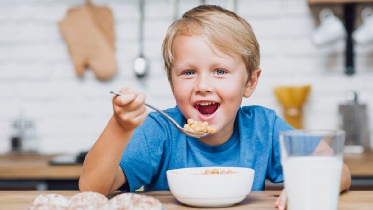 Breakfast For Babies: உங்க குழந்தை ஹெல்த்தியா இருக்க காலை உணவாக இதெல்லாம் கொடுங்க