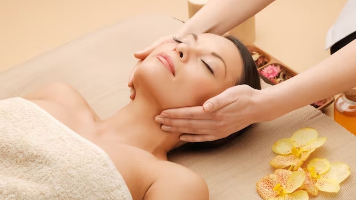 Face Massage Daily Benefits: தினமும் முகத்திற்கு மசாஜ் செய்யலாமா? அப்ப ஒரு நாளைக்கு எத்தனை முறை மசாஜ் செய்யலாம்
