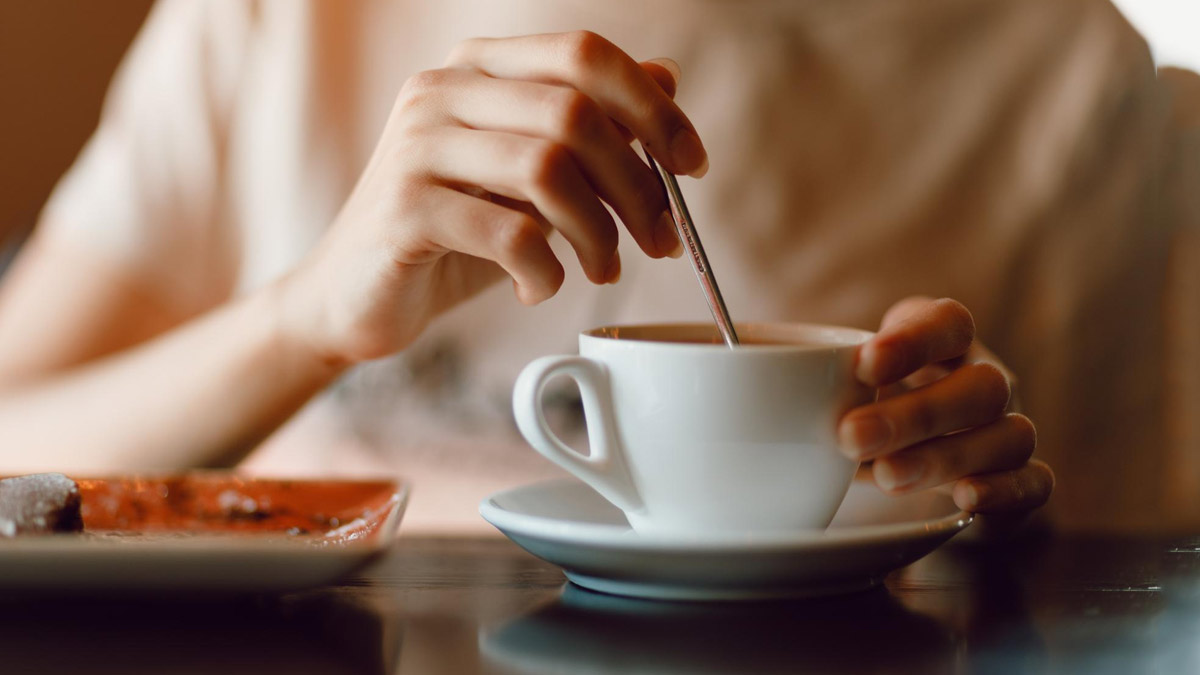 Rules to Drink Tea: தப்பித்தவறி கூட இந்த டைம்ல டீ குடிக்காதீங்க… உயிருக்கே ஆபத்தாகலாம்!