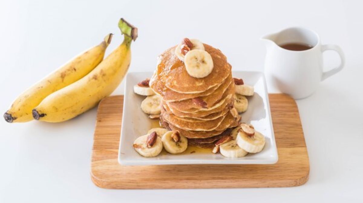 Banana Dosa: வாழைப்பழத்தில் தோசை சுட்டு சாப்பிட்டிருக்கீங்களா.? சும்மா அப்படி இருக்கும்.!