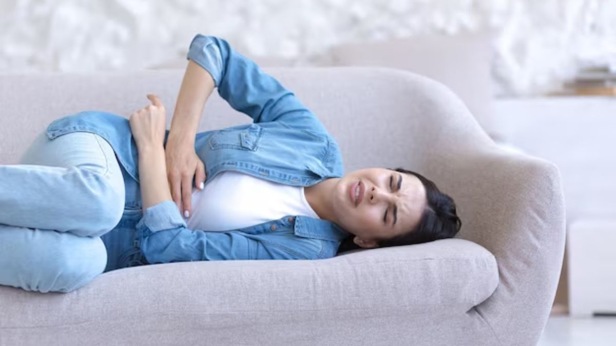 Stomach Pain Remedies: தீராத வயிற்று வலி சீக்கிரம் குணமாக இந்த வீட்டு வைத்தியங்களை டிரை பண்ணுங்க