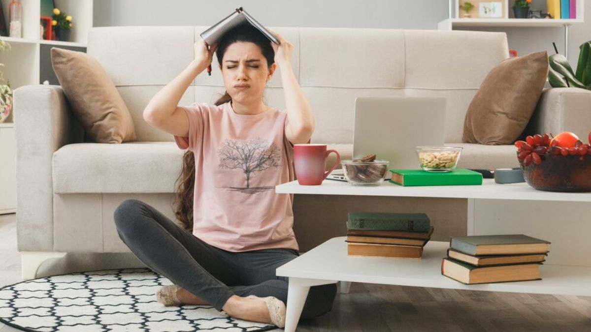 Stress Increasing Habits: மன அழுத்தத்தை அதிகரிக்கும் இந்த கெட்ட பழக்கங்களை உடனே கைவிடுங்க