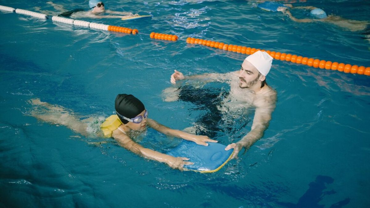 Before Swimming Tips: நீச்சலுக்கு செல்லும் முன் இதை செய்ய மறக்காதீர்கள்!
