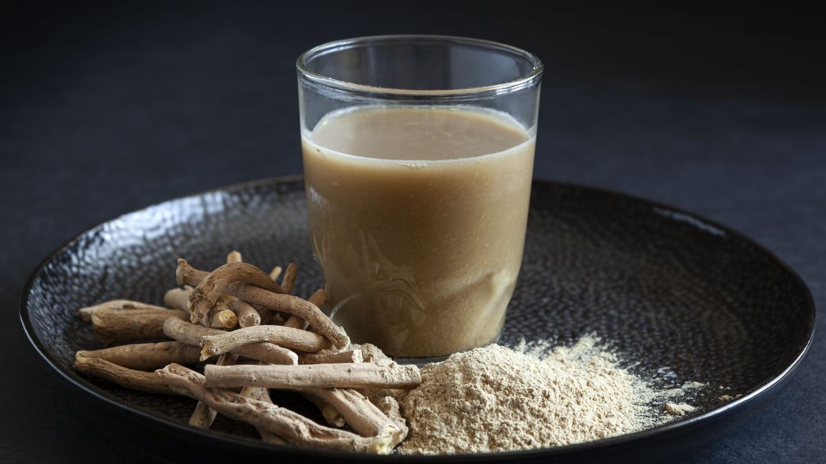 Ashwagandha Milk Benefits: அஸ்வகந்தா பாலின் 7 ஆரோக்கிய நன்மைகள் இங்கே!
