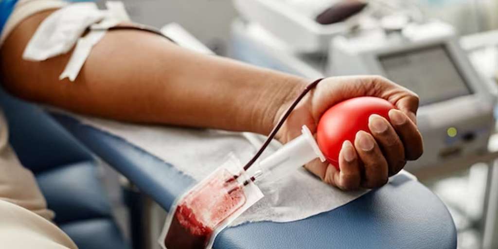Heart Disease: உண்மையில் இரத்த தானம் செய்தால் இதய நோய்களின் ஆபத்து குறைக்குமா? உண்மை இங்கே!