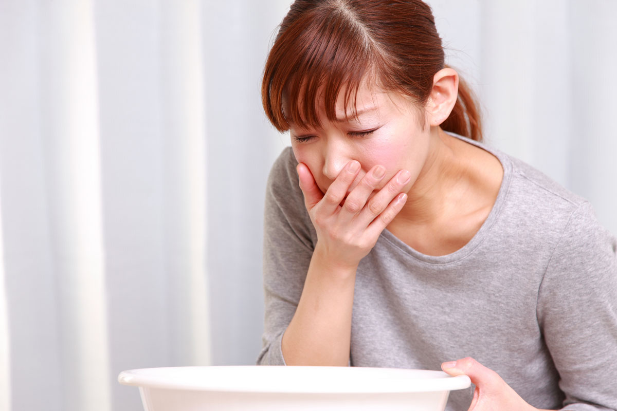 Food poisoning in summer: வெயில் காலத்தில் ஏன் அடிக்கடி ஃபுட் பாய்சன் ஏற்படுகிறது? உங்களை பாதுகாக்க சில டிப்ஸ்!