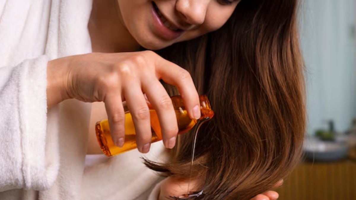 Hair Oil Tips: தலை முடிக்கு எப்படி எண்ணெய் தடவனும் தெரியுமா? தெரிஞ்சிக்கலாம் வாங்க…