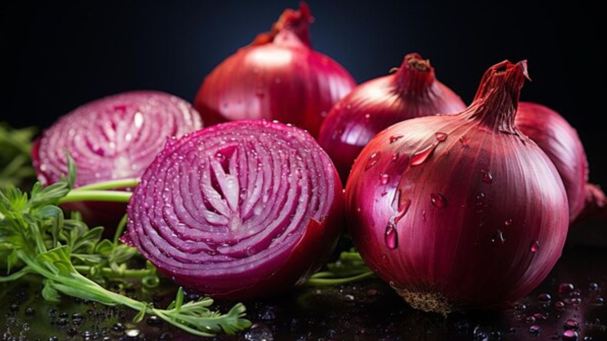 Onion Side Effects: எச்சரிக்கை.! வெங்காயத்தை அதிகம் சாப்பிட்டால் என்ன ஆகும் தெரியுமா.?