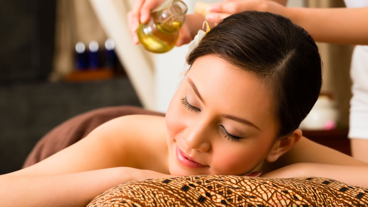 Body Massage Oil: உடலை ரிலாக்ஸா வைக்க இந்த எண்ணெய் கொண்டு மசாஜ் செய்யுங்க