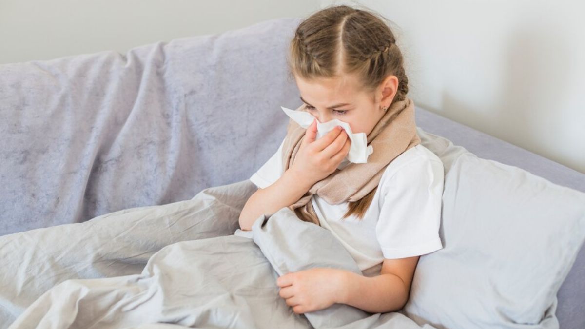 Whooping Cough Remedies: உங்க குழந்தைக்குத் தொடர்ச்சியான இருமலா? இந்த வீட்டு வைத்தியங்களை ஃபாலோ பண்ணுங்க