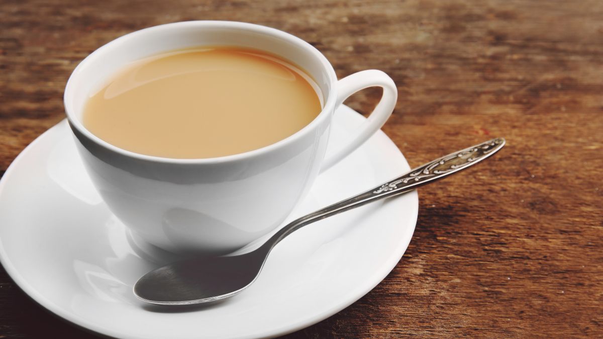 Over Boiling Tea: டீயை அதிகமாக சூடுபடுத்தி குடிச்சிகிட்டே இருந்தா என்ன பிரச்சனை வரும் தெரியுமா?