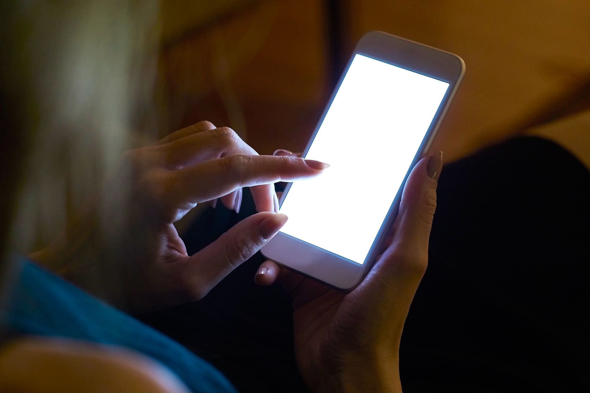 Cell Phone Blindness: மொபைல் போன் அதிகமாக பயன்படுத்துபவரா நீங்க? அப்போ உங்களுக்கு இந்த நோய் வரலாம்!