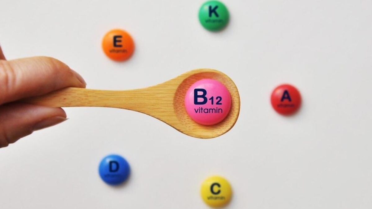 Excess Vitamin B12 Effects: அதிகளவு விட்டமின் பி12 இருந்தா, இந்த பிரச்சனை எல்லாம் வரது கன்ஃபார்ம்