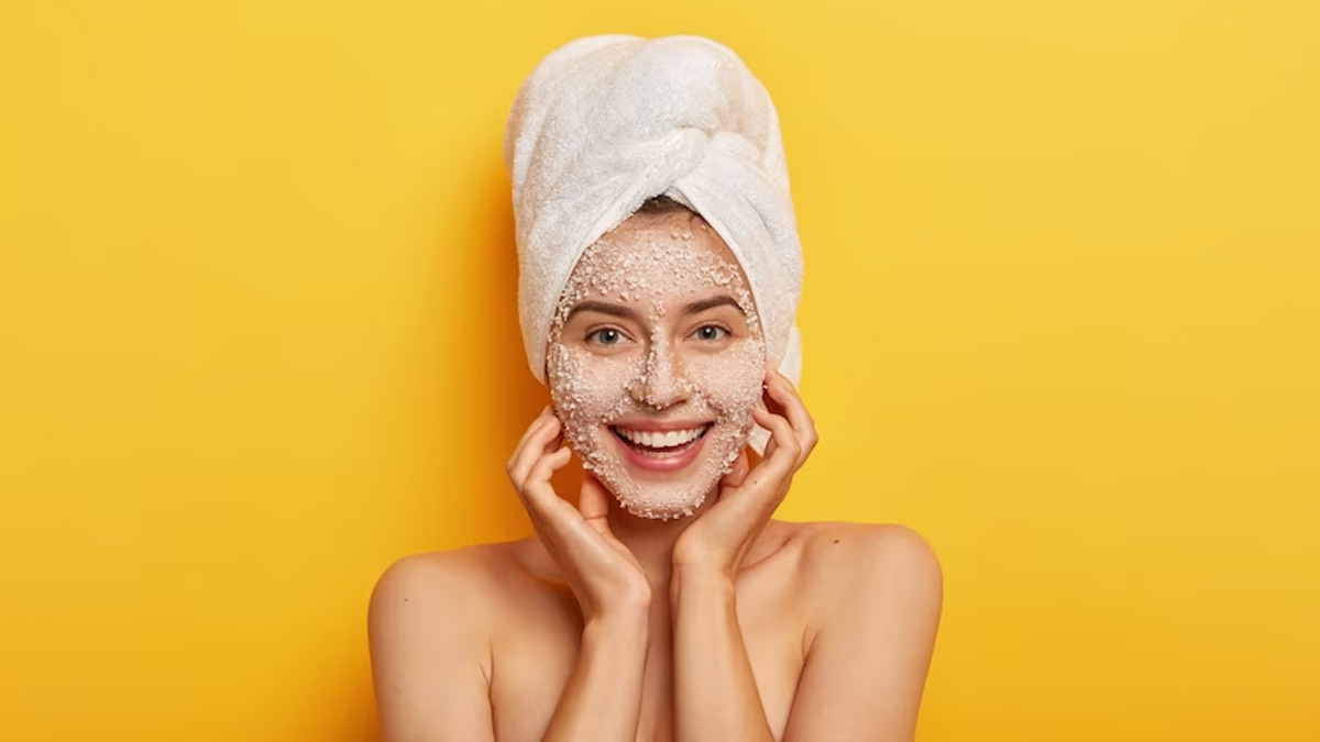 Oily Skin Face Pack: உங்களுக்கு ஆயில் ஸ்கின்னா? அப்போ இந்த ஃபேஸ் பேக்கை பயன்படுத்துங்க!