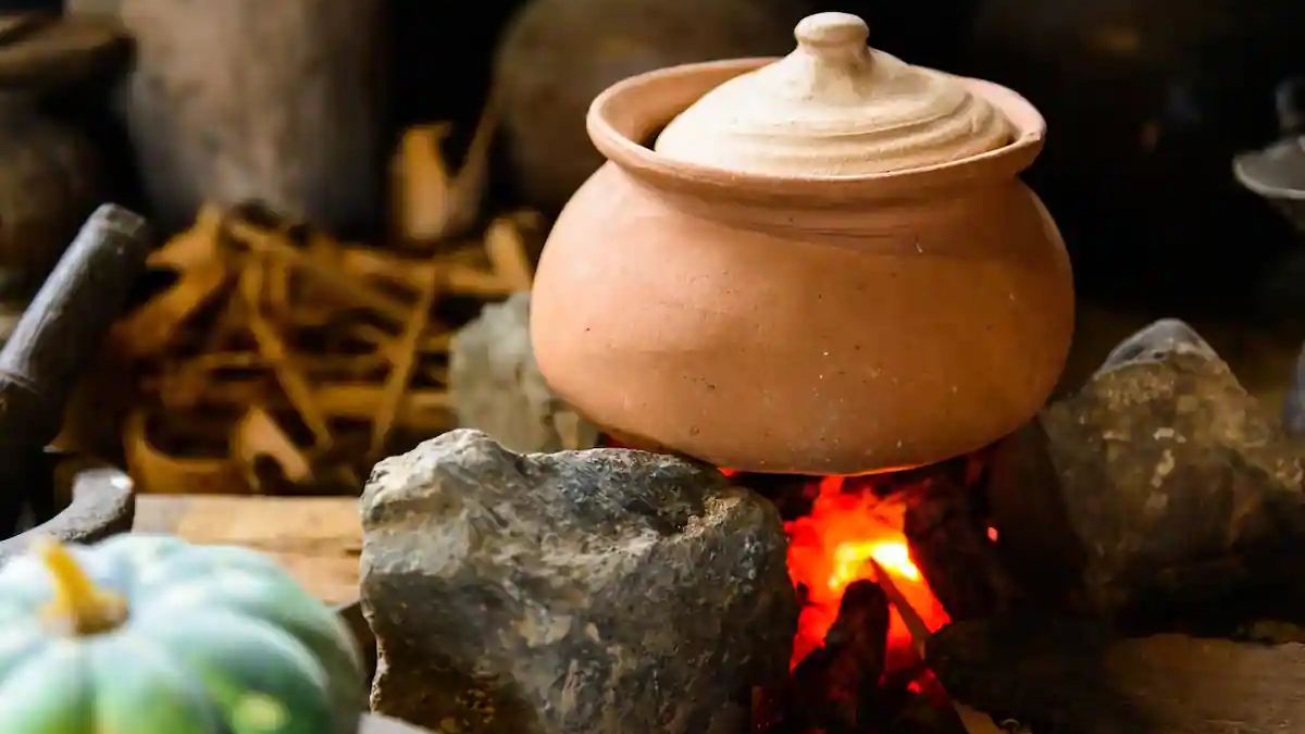 Clay Pot Cooking: மண்பானை உணவுக்கு தனி ருசி மட்டுமல்ல! இந்த சூப்பரான நன்மைகளும் இருக்கு