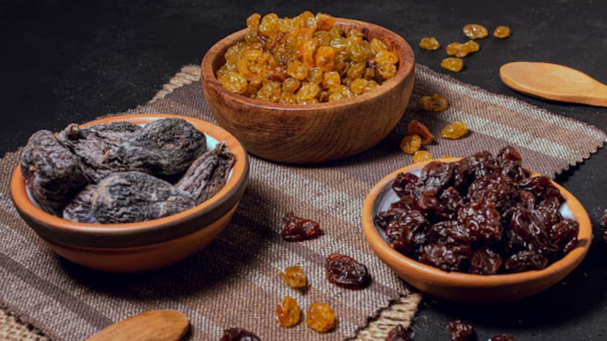 Soaked Raisins Benefits: ஊற வைத்த உலர் திராட்சை சாப்பிடுவது ஆண்களுக்கு எவ்வளவு நல்லது தெரியுமா?