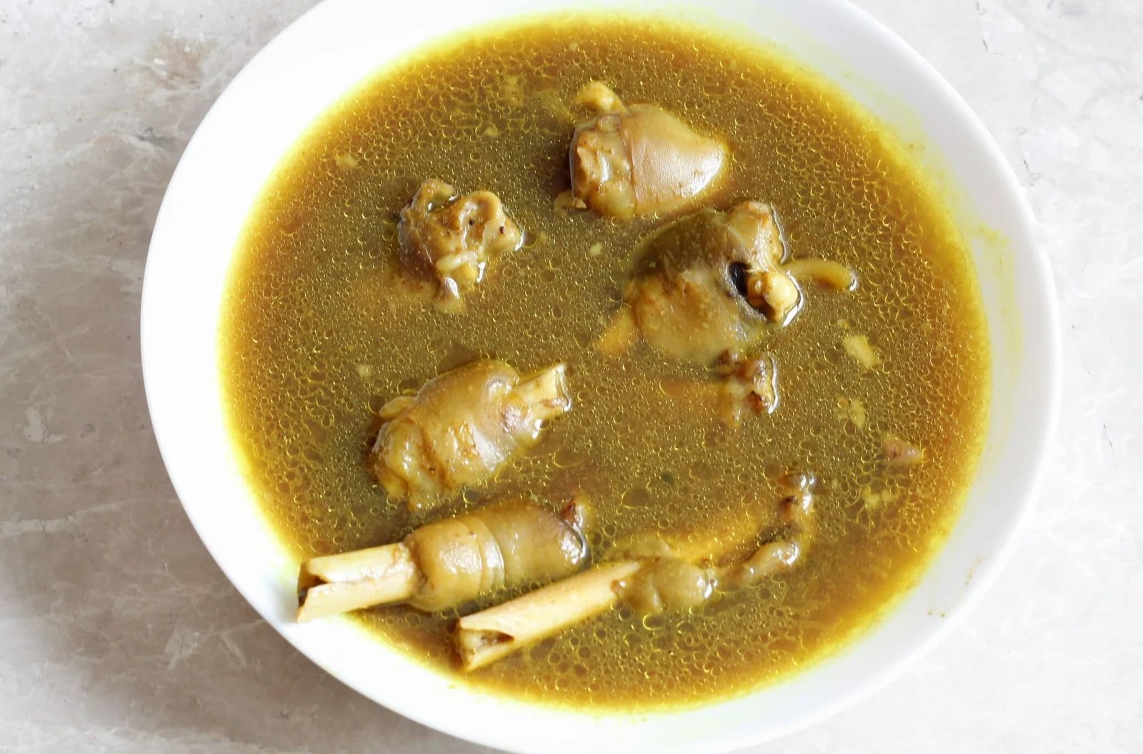 Mutton Leg Soup: பல நன்மைகளை தரும் ஆட்டுக்கால் பாயா சூப்… எப்படி செய்யணும் தெரியுமா?