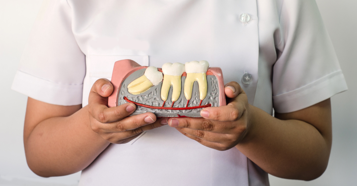 Wisdom Tooth Pain: வலி இருந்தால் ஞானப் பல்லை கட்டாயம் அகற்ற வேண்டுமா? நிபுணர் கூறுவது இங்கே!
