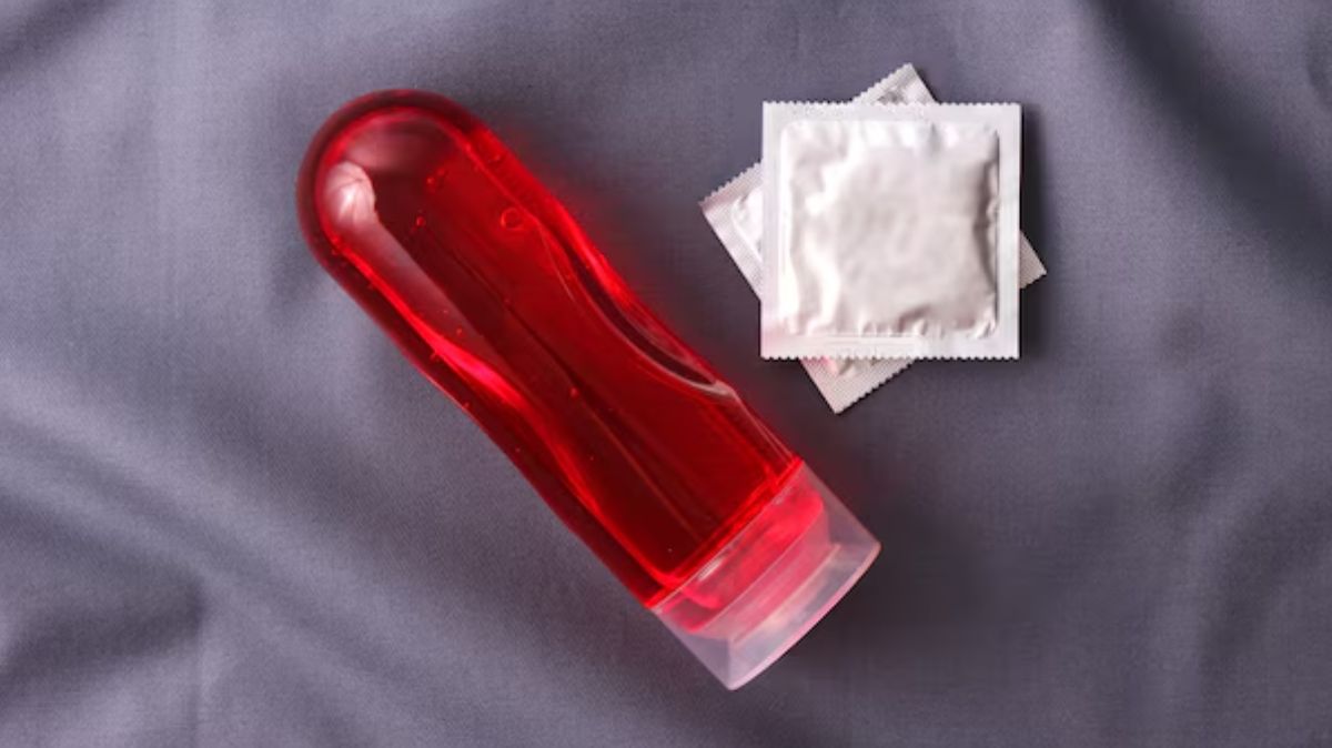 Lubricants Side Effects: செக்ஸ் வச்சிக்கும் போது லூப்ரிகண்ட் யூஸ் பண்றீங்களா.? எச்சரிக்கை.!
