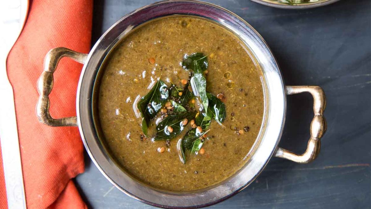 கூந்தல் வளர்ச்சியை அதிகரிக்கும் கறிவேப்பிலை குழம்பு… எப்படி செய்யணும் தெரியுமா?