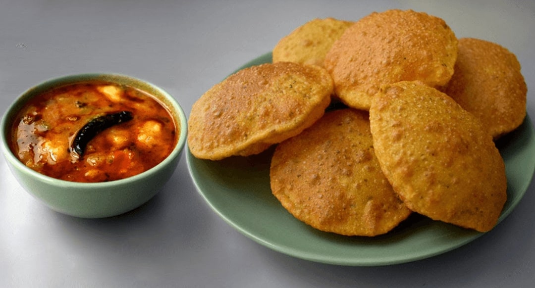 Moong Dal Masala Puri: குழந்தைகளுக்கு பிடித்த பாசிப்பருப்பு மசாலா பூரி செய்முறை!