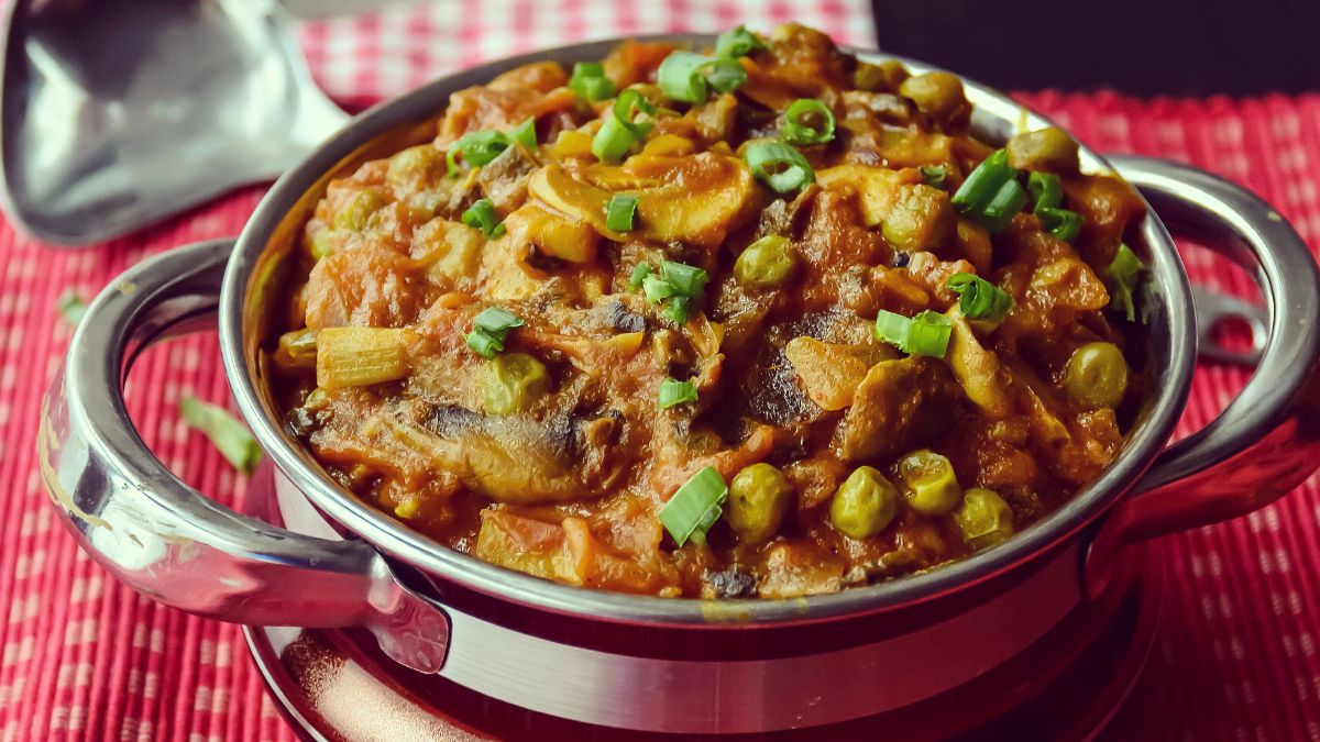 Mushroom Green Masala: நாவில் எச்சில் ஊற வைக்கும் காளான் க்ரீன் மசாலா… எப்படி செய்யணும் தெரியுமா?