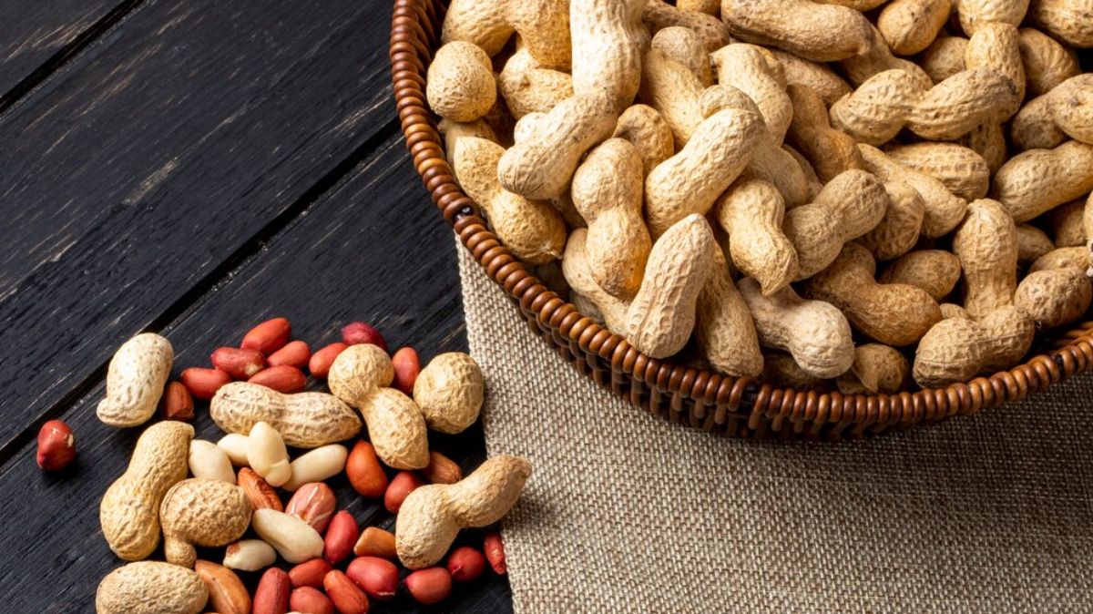 Peanuts For Weight Loss: கிடுகிடுனு எடை குறைய.. வேர்க்கடலையை இப்படி ட்ரை பண்ணுங்க.!