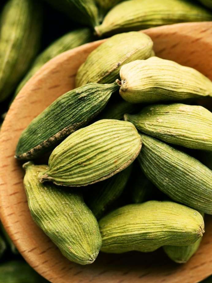 6 Kitchen Mouth Fresheners To Chew In The Morning To Reduce Bad Breath