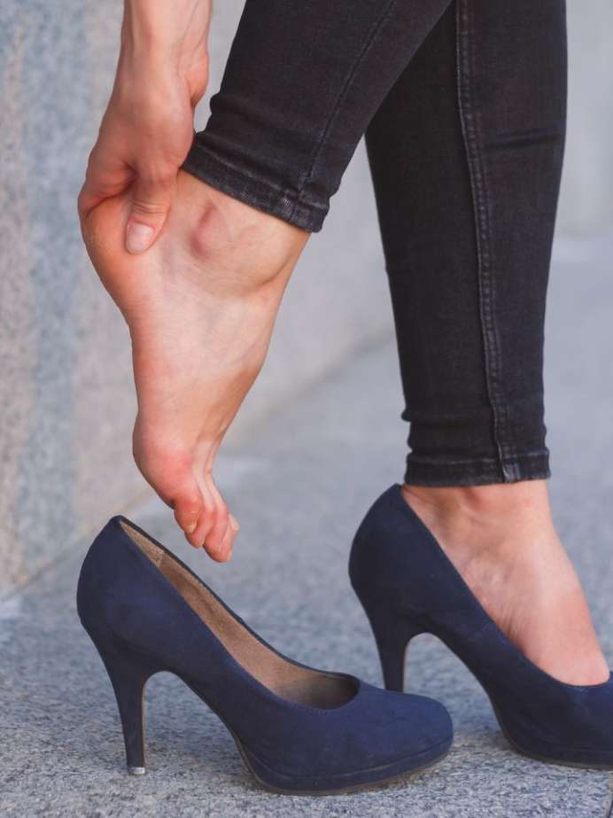 How To Protect Your Feet While Wearing High Heels?Onlymyhealth