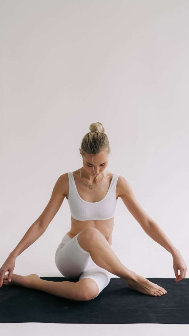 6 Yoga Poses for Hyperkyphosis That You Can Do Every Day