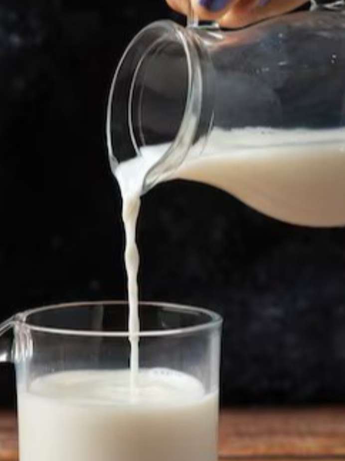 பாலில் ஆளிவிதை கலந்து குடிப்பதால் கிடைக்கும் நன்மைகள் என்னென்ன தெரியுமா?