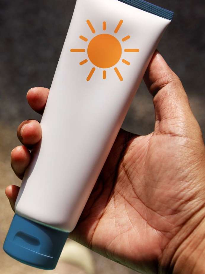 is-it-okay-to-wear-sunscreen-at-night-onlymyhealth