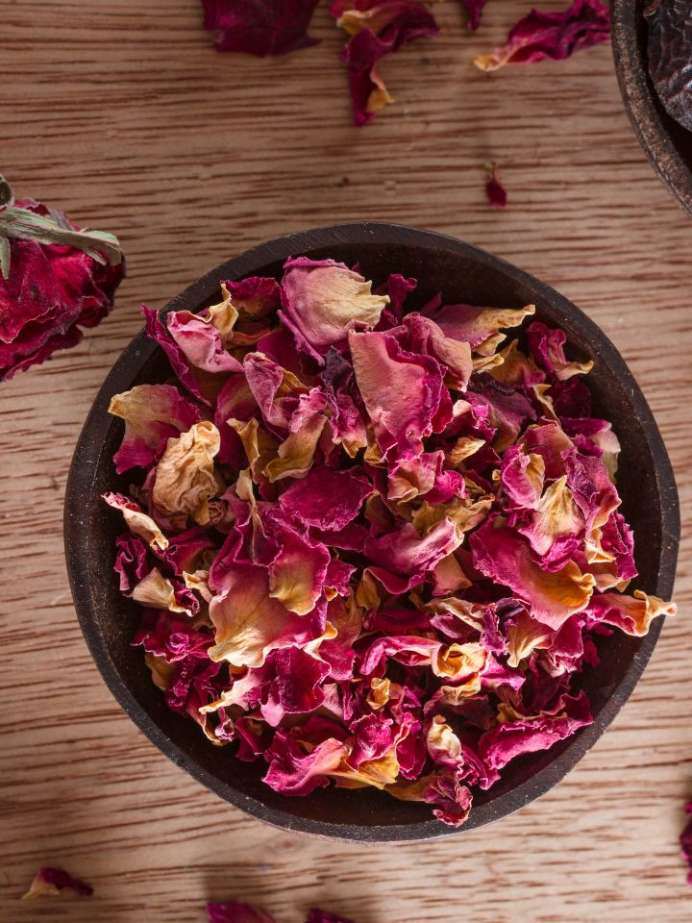 Top 5 Benefits of Rose Petal Powder Scrub For Skin Onlymyhealth
