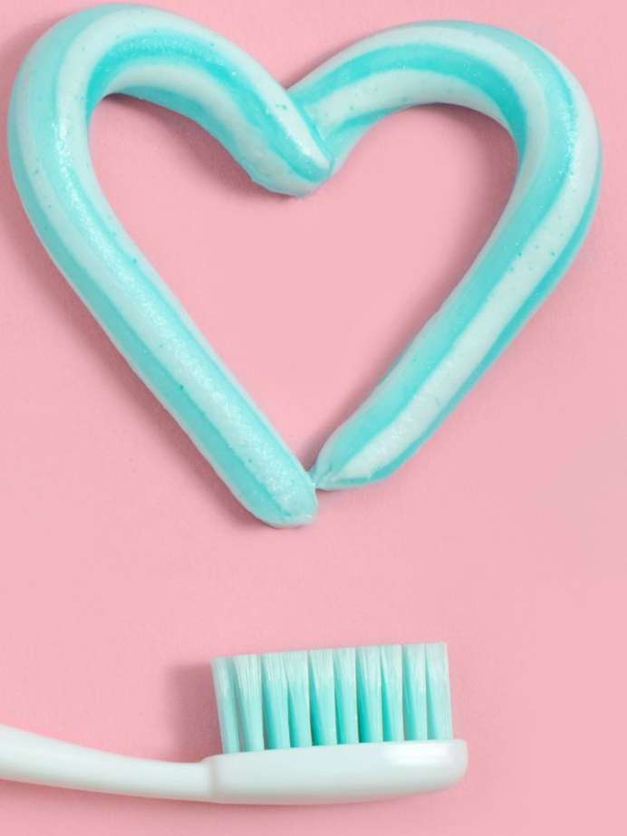 Is It Okay To Put Toothpaste On Pimples Onlymyhealth