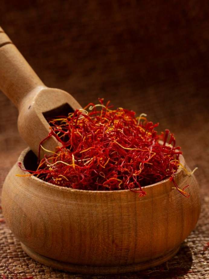 இது தெரிஞ்சா குங்குமப்பூ சாப்பிடமா இருக்க மாட்டீங்க