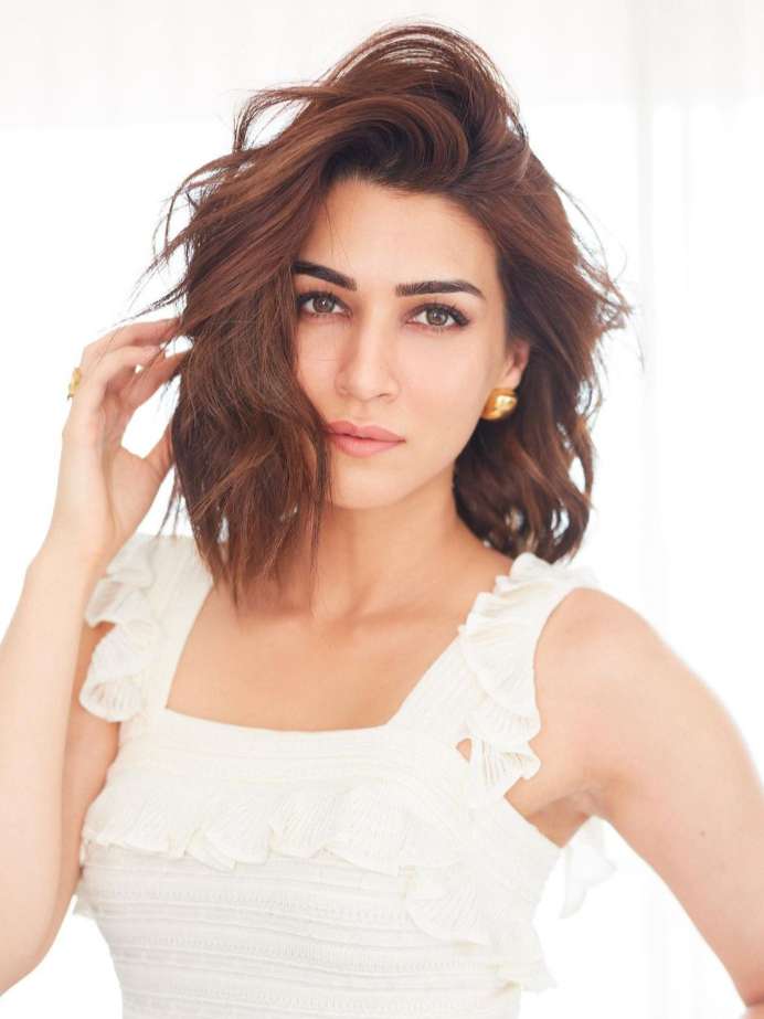 kriti-sanon-s-morning-5-step-skincare-routine-for-glowing-skin-for