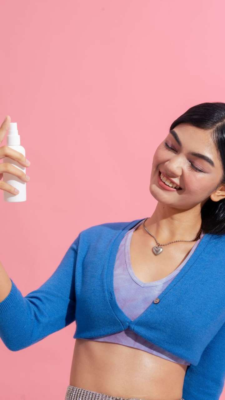 5 DIY Face Mists For Skin Brightening