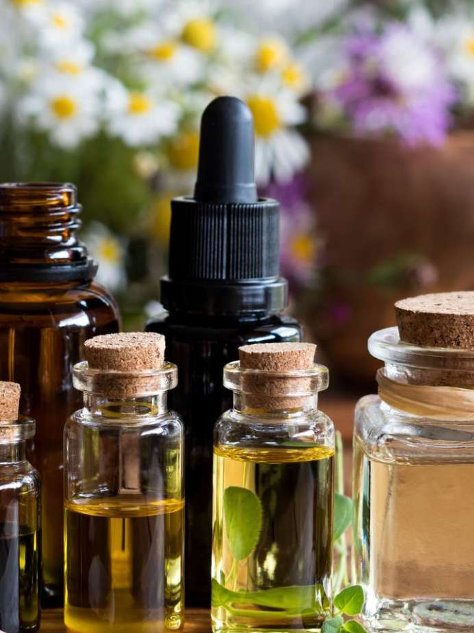 Best 5 Essential Oils To Treat Winter Dryness Onlymyhealth