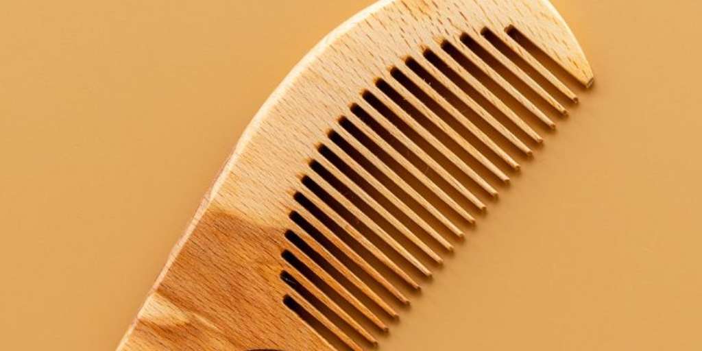 Oil Infused Wooden Comb Benefits