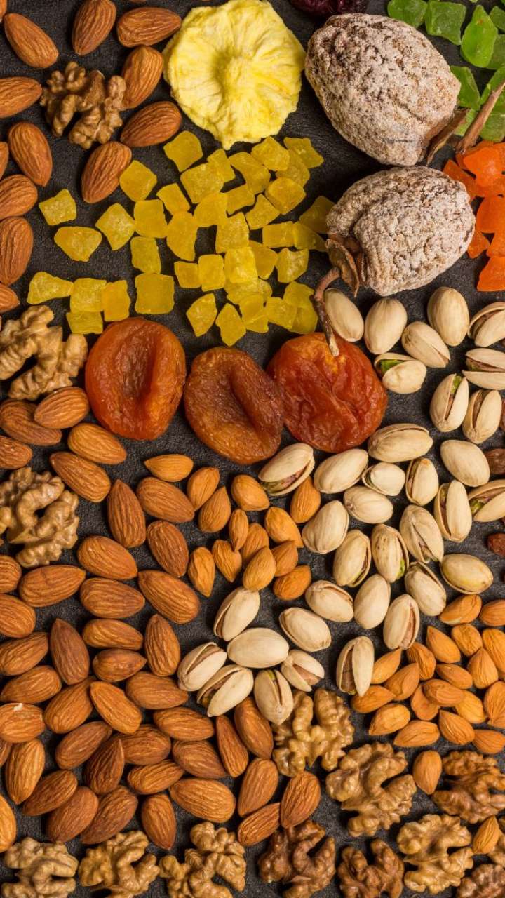 Top 6 Dry Fruits You Should Consume To Control Uric Acid