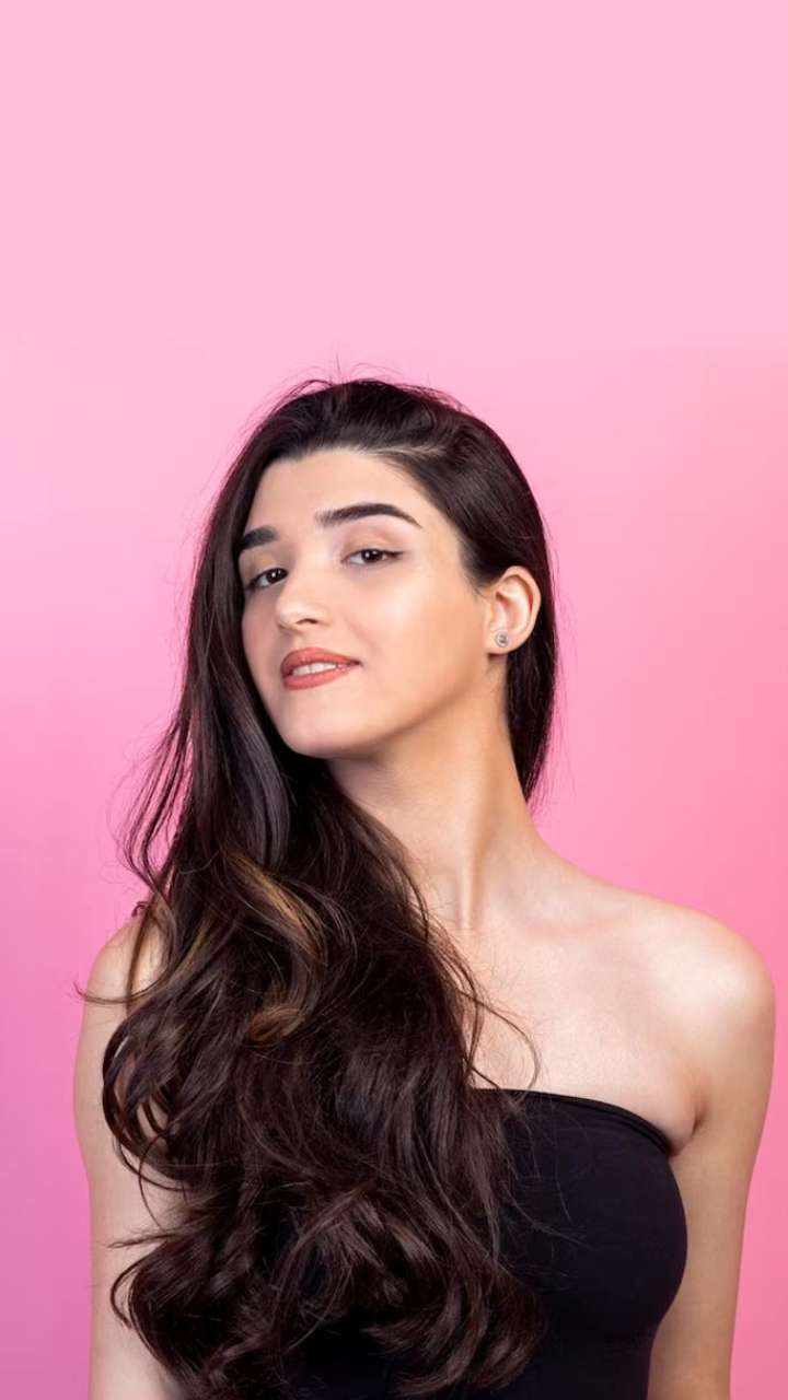 काले बालों के लिए खाएं ये 5 चीजें