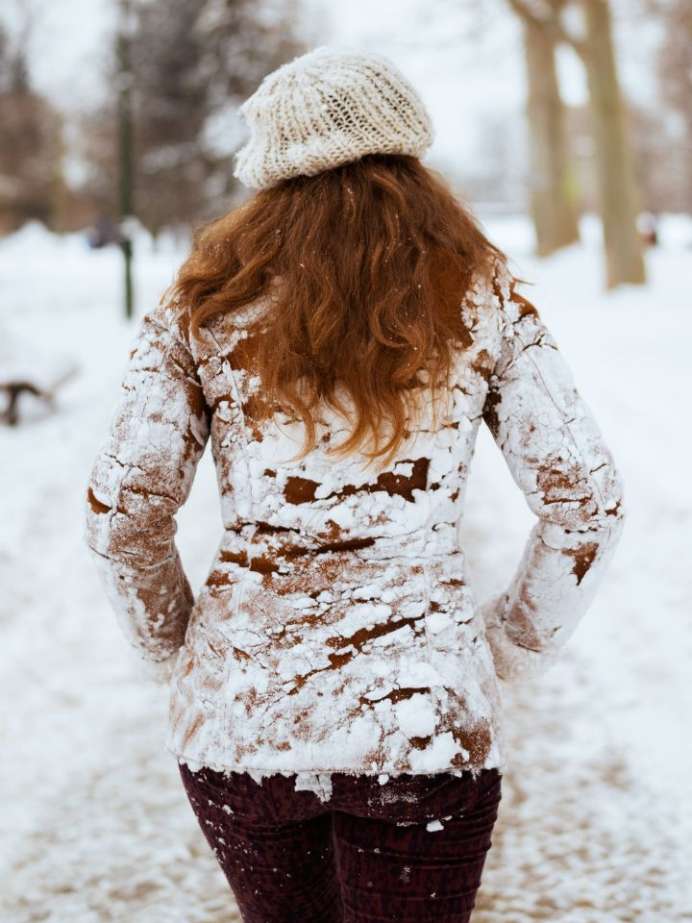 How Do I Stop My Hair From Frizzing In The Winter?