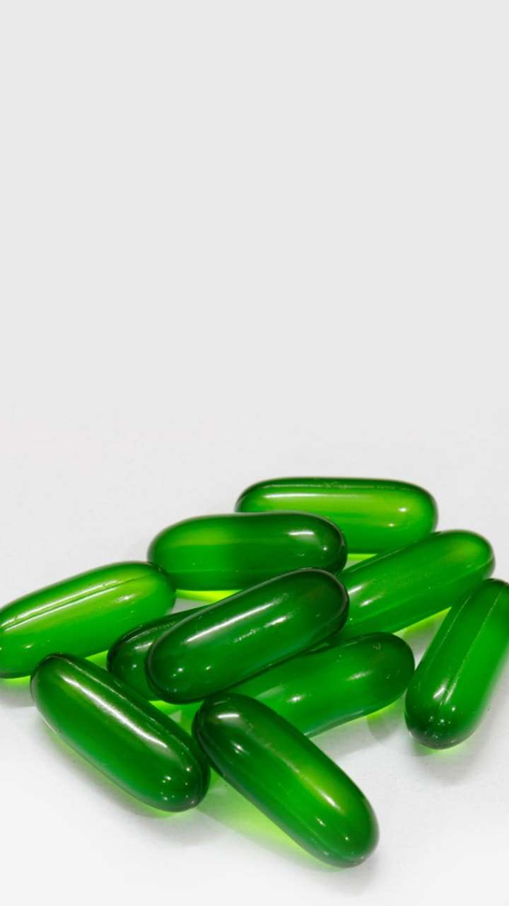 विटामिन-E कैप्सूल लगाएं, नहीं झड़ेगा 1 भी बाल