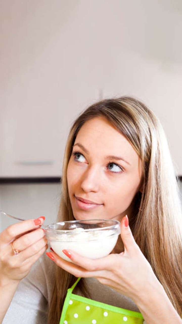 सर्दियों में दही खाना सही है या नहीं?