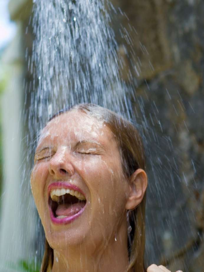 Is Bathing With Cold Water Good In Winter?