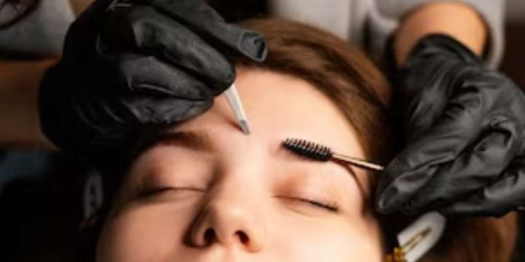 What Vitamin Helps With Eyebrow Thinning 