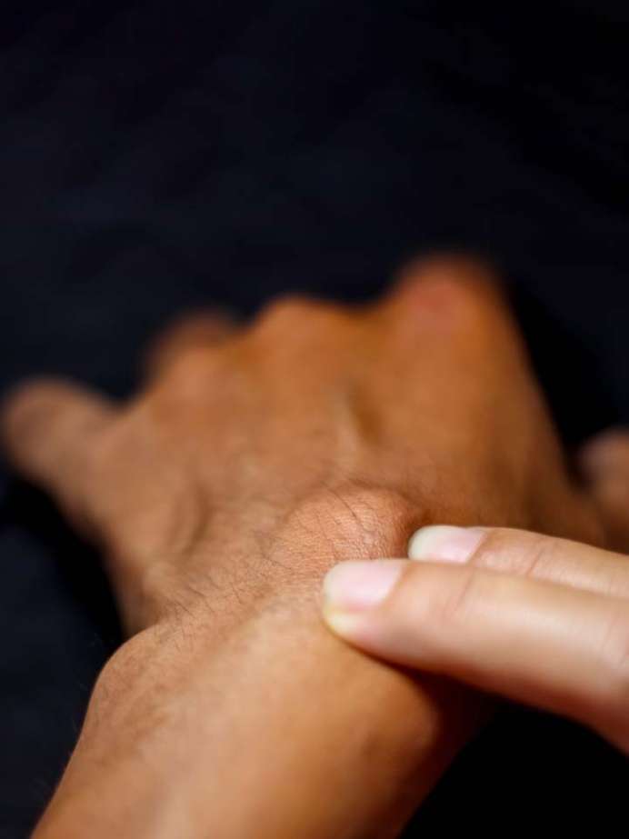 मांसपेशियों में बनी गांठ को दूर करेंगे ये घरेलू नुस्खे