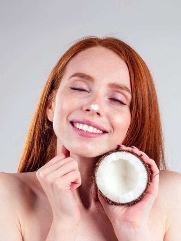 winter-skincare-coconut-oil-face-massage-for-dry-skin-onlymyhealth