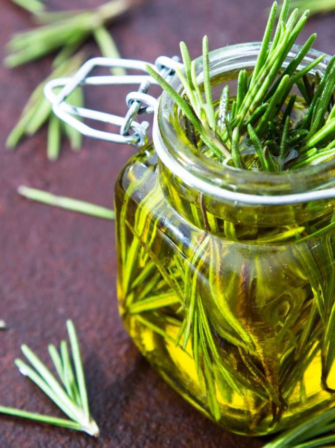 How Rosemary Essential Oil Can Help You Get Spotless Skin Onlymyhealth