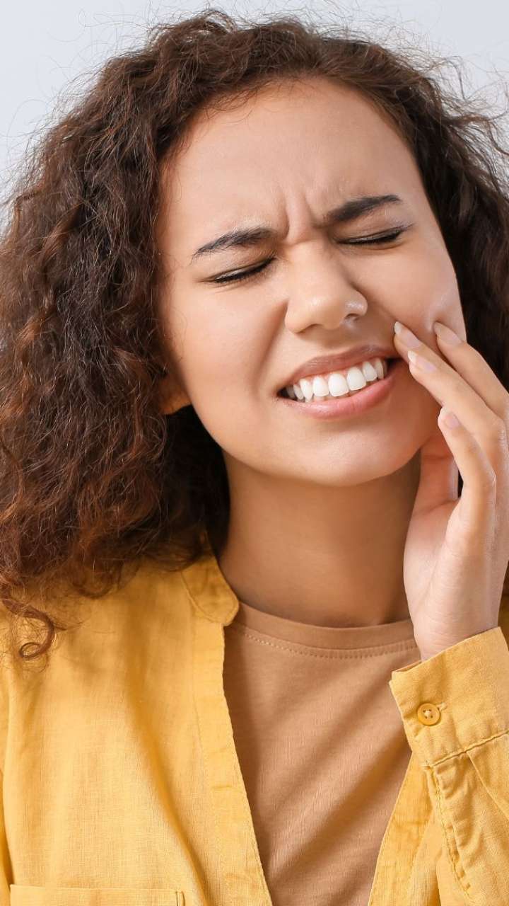 Top 5 Tips To Deal With Tooth Sensitivity